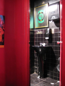 Paddy's mens room