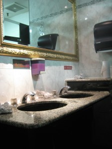 Blue Note women's sink